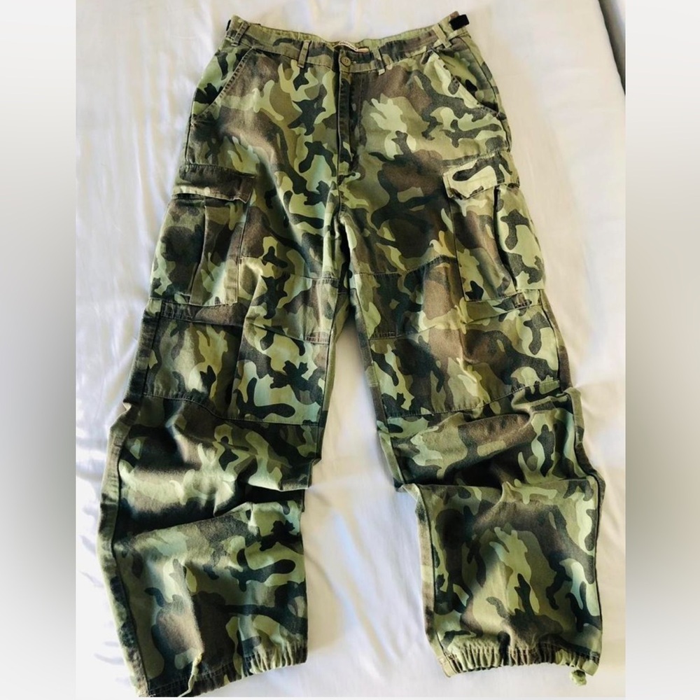 Element Camouflage Pants in Green and Brown